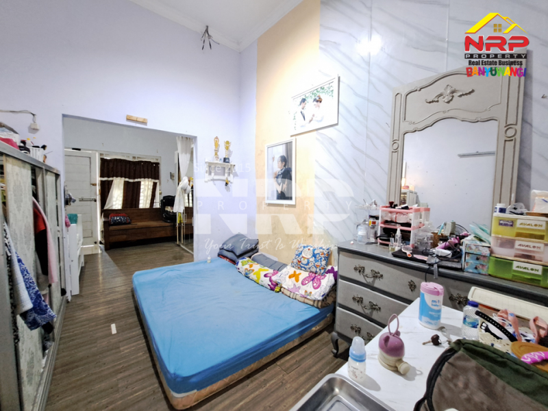 Dijual rumah murah dibawah harga pasar di mendut regency Banyuwangi  Dijual rumah murah dibawah harga pasar di mendut regency Banyuwangi  ???? Mendut Regency &ndash; rumah minimalis yang pas banget buat kamu yang nyari ketenangan tapi tetap dekat kota.
Unit jarang ada, harga masuk akal, NRP BANYUWANGI