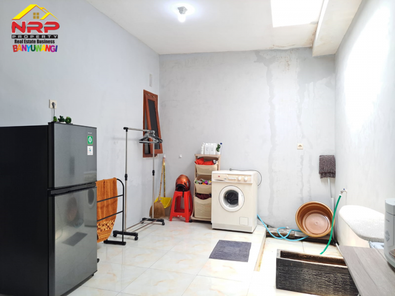 Dijual Rumah 200 jutaan Full Furniture di Perum Villa Kertosari - Banyuwangi Dijual Rumah 200 jutaan Full Furniture di Perum Villa Kertosari - Banyuwangi Dijual Rumah Cantik Full Furniture di Perum Villa Kertosari - Banyuwangi
Lokasi sangat nyaman dan cocok untuk tempat tinggal
Dekat Fasilitas Pendidikan, NRP BANYUWANGI