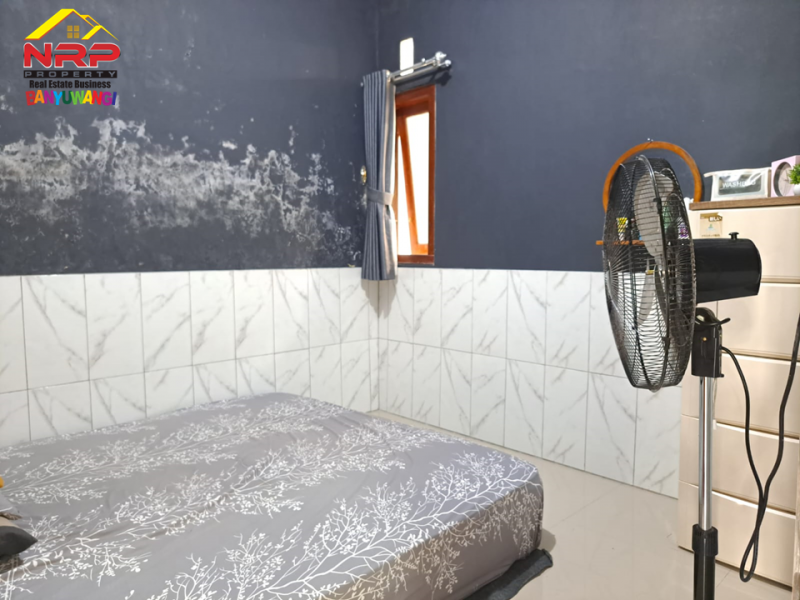 Dijual Rumah 200 jutaan Full Furniture di Perum Villa Kertosari - Banyuwangi Dijual Rumah 200 jutaan Full Furniture di Perum Villa Kertosari - Banyuwangi Dijual Rumah Cantik Full Furniture di Perum Villa Kertosari - Banyuwangi
Lokasi sangat nyaman dan cocok untuk tempat tinggal
Dekat Fasilitas Pendidikan, NRP BANYUWANGI