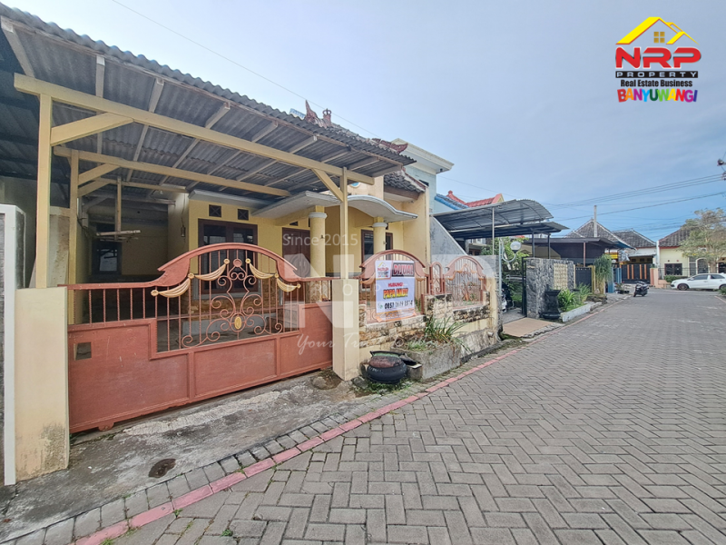 Dijual Rumah Murah Minimalis  di Perum. Mendut Regency - Banyuwangi  Dijual Rumah Murah Minimalis  di Perum. Mendut Regency - Banyuwangi  Dijual Rumah Murah Minimalis&nbsp; di Perum. Mendut Regency - Banyuwangi&nbsp;
Hunian Exclusive terletak di Kawasan Perumahan Elit di Pusat Kota NRP BANYUWANGI