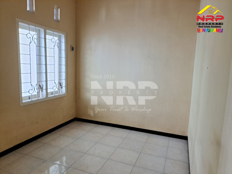 Dijual Rumah Murah Minimalis di Perum. Vila Bukit Mas - Bwi Dijual Rumah Murah Minimalis di Perum. Vila Bukit Mas - Bwi Dijual Rumah Murah Minimalis di Perum. Vila Bukit Mas - Bwi
Akses tepi Jalan MH. Thamrin Banyuwangi
One Get Sistem , Cocok untuk rumah hunian,lokasi sangat NRP BANYUWANGI