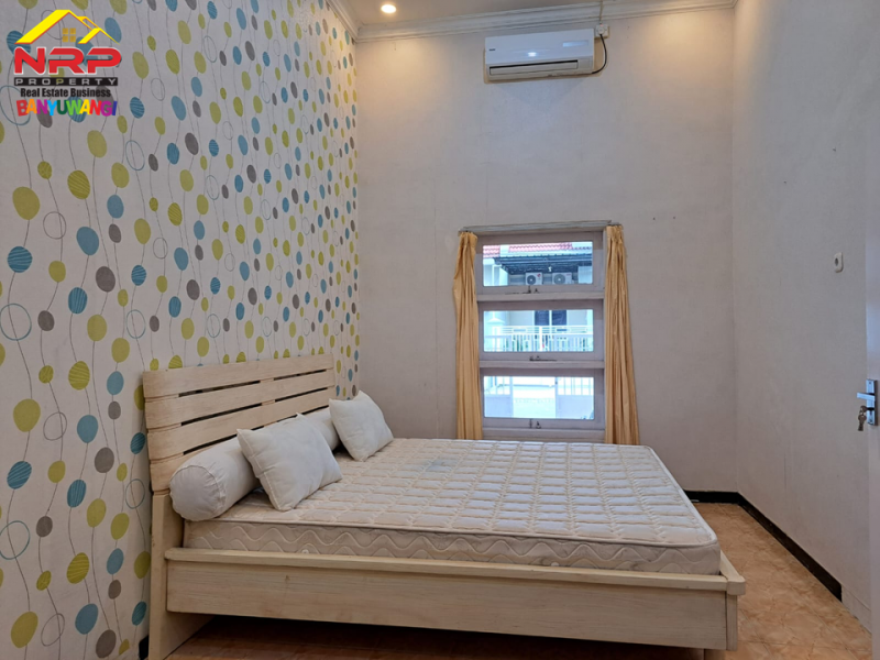 Dijual Rumah Murah Minimalis Siap Huni di Perum. Mendut Regency - Banyuwangi  Dijual Rumah Murah Minimalis Siap Huni di Perum. Mendut Regency - Banyuwangi  Dijual Rumah Murah Minimalis Siap Huni di Perum. Mendut Regency - Banyuwangi
Hunian Exclusive terletak di Kawasan Perumahan Elit di Pusat Kota Banyuwangi
Di NRP BANYUWANGI