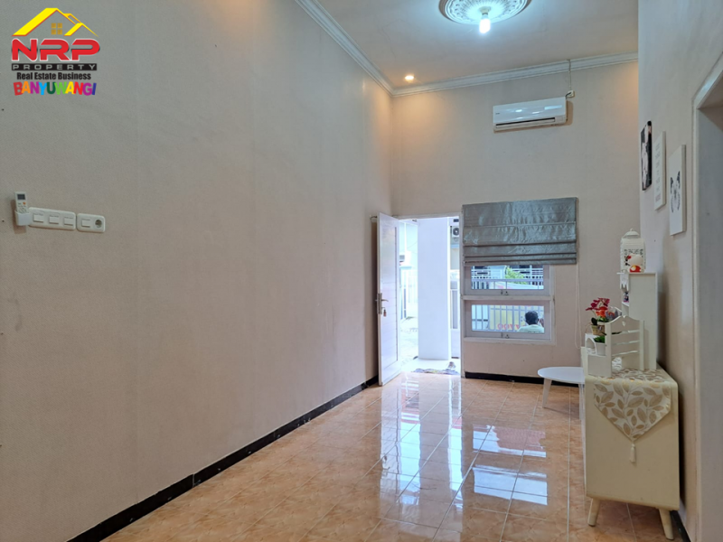 Dijual Rumah Murah Minimalis Siap Huni di Perum. Mendut Regency - Banyuwangi  Dijual Rumah Murah Minimalis Siap Huni di Perum. Mendut Regency - Banyuwangi  Dijual Rumah Murah Minimalis Siap Huni di Perum. Mendut Regency - Banyuwangi
Hunian Exclusive terletak di Kawasan Perumahan Elit di Pusat Kota Banyuwangi
Di NRP BANYUWANGI