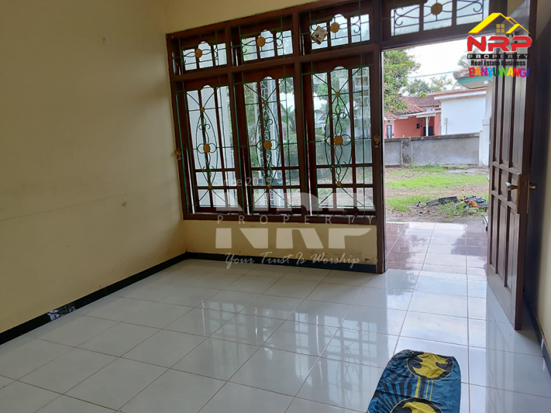 Dijual Rumah Murah Sangat Luas di Muncar - Banyuwangi  Jual rumah murah di Muncar Banyuwangi  Dijual Rumah Murah Sangat Luas di Muncar - Banyuwangi&nbsp;
Lokasi pinggir jln paving desa, Akses Mobil dan Motor&nbsp;

Luas Tanah : 1.730 M2
Luas NRP BANYUWANGI