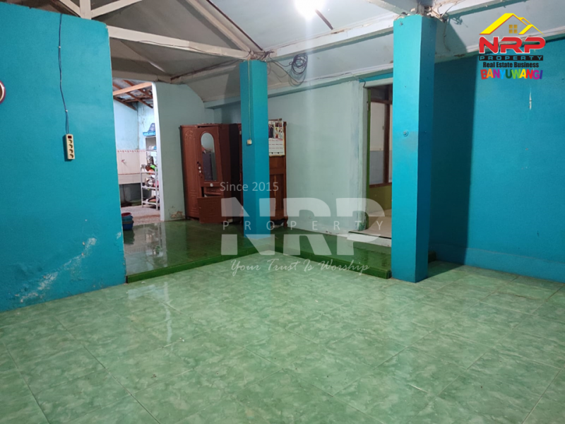 Dijual Rumah Murah Sangat Luas di Muncar - Banyuwangi  Jual rumah murah di Muncar Banyuwangi  Dijual Rumah Murah Sangat Luas di Muncar - Banyuwangi&nbsp;
Lokasi pinggir jln paving desa, Akses Mobil dan Motor&nbsp;

Luas Tanah : 1.730 M2
Luas NRP BANYUWANGI