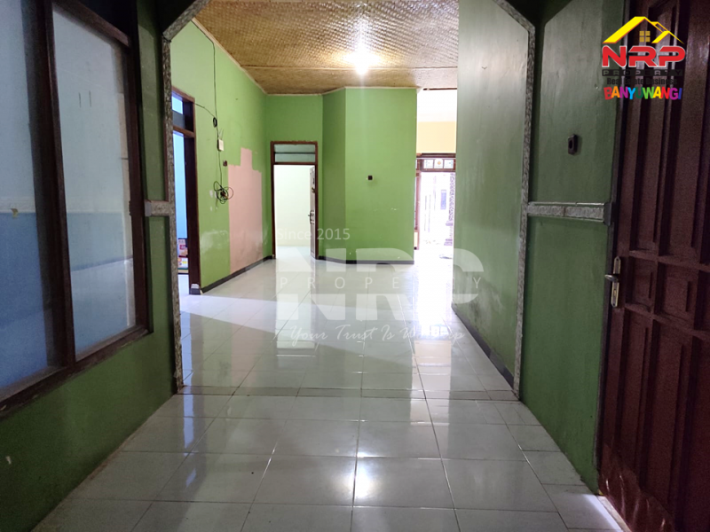 Dijual Rumah Murah Sangat Luas di Muncar - Banyuwangi  Jual rumah murah di Muncar Banyuwangi  Dijual Rumah Murah Sangat Luas di Muncar - Banyuwangi&nbsp;
Lokasi pinggir jln paving desa, Akses Mobil dan Motor&nbsp;

Luas Tanah : 1.730 M2
Luas NRP BANYUWANGI