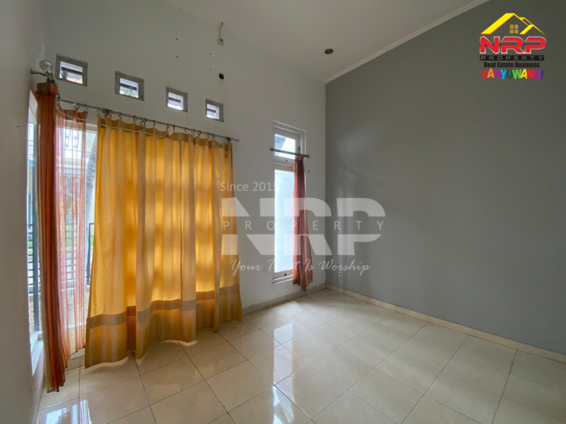 Dijual Rumah Murah siap Huni di Gardenia Estate Banyuwangi Dijual Rumah Murah di Banyuwangi Kota  Gardenia Estate  Dijual Rumah Murah siap Huni di Gardenia Estate Banyuwangi
Hunian Elit Pusat Kota Dengan Lingkungan Aman, Nyaman dan Asri.&nbsp;
Dengan nilai investasi yang NRP BANYUWANGI