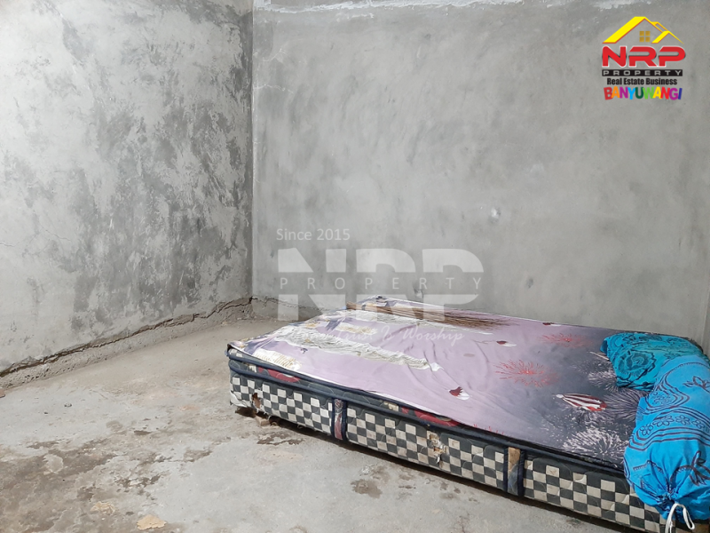 Dijual Rumah Pojok 1/2 Lantai di Karangrejo  - Banyuwangi  Dijual Rumah Pojok 1/2 Lantai di Karangrejo  - Banyuwangi  Dijual Rumah Pojok 1/2 Lantai di Karangrejo&nbsp; - Banyuwangi&nbsp;
Hunian di Tengah Kota Banyuwangi, Dekat dengan Poltek Masami International.&nbsp;

Luas NRP BANYUWANGI