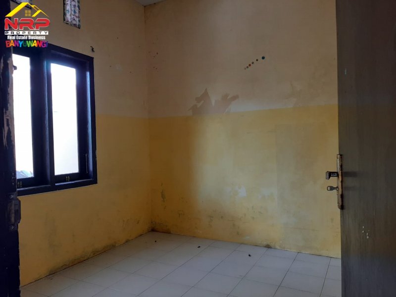 Dijual Rumah Pojok dengan Halaman Luas di Perum Brawijaya Regency Banyuwangi Dijual Rumah Pojok dengan Halaman Luas di Perum Brawijaya Regency Banyuwangi Dijual Rumah Pojok dengan Halaman Luas di Perum Brawijaya Regency Banyuwangi
Hunian Nyaman di Pusat Kota Banyuwangi
Akses 0 Jalan Provinsi "Jl. NRP BANYUWANGI