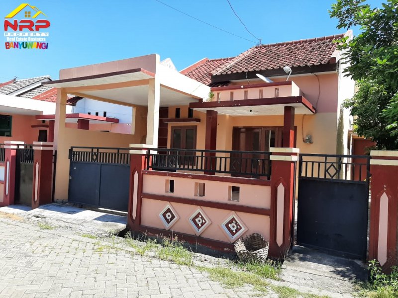Dijual Rumah Pojok dengan Halaman Luas di Perum Brawijaya Regency Banyuwangi Dijual Rumah Pojok dengan Halaman Luas di Perum Brawijaya Regency Banyuwangi Dijual Rumah Pojok dengan Halaman Luas di Perum Brawijaya Regency Banyuwangi
Hunian Nyaman di Pusat Kota Banyuwangi
Akses 0 Jalan Provinsi "Jl. NRP BANYUWANGI