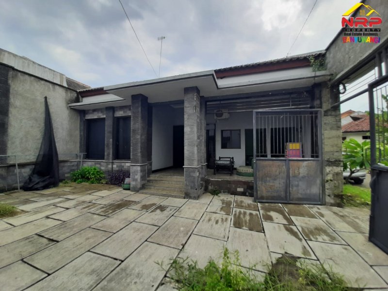 Dijual Rumah Pribadi dan Kos - Kosan 7 Kamar Full Prabot di Pusat Kota Banyuwangi Dijual Rumah Pribadi dan Kos - Kosan 7 Kamar Full Prabot di Pusat Kota Banyuwangi Dijual Rumah Pribadi dan Kos - Kosan 7 Kamar Full Prabot di Pusat Kota Banyuwangi
Lokasi sangat strategis Sangat Cocok untuk Rumah Pribadi dan Investasi Kos - NRP BANYUWANGI