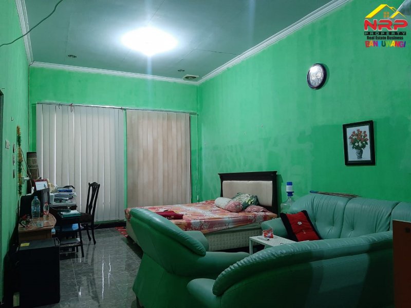 Dijual Rumah Pribadi dan Kos - Kosan 7 Kamar Full Prabot di Pusat Kota Banyuwangi Dijual Rumah Pribadi dan Kos - Kosan 7 Kamar Full Prabot di Pusat Kota Banyuwangi Dijual Rumah Pribadi dan Kos - Kosan 7 Kamar Full Prabot di Pusat Kota Banyuwangi
Lokasi sangat strategis Sangat Cocok untuk Rumah Pribadi dan Investasi Kos - NRP BANYUWANGI