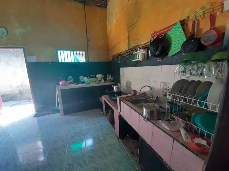 Dijual Rumah Pribadi + Rukos Murah Sangat Strategis Prospek di Tengah Kota Banyuwangi Dijual Rumah Pribadi + Rukos Murah Sangat Strategis Prospek di Tengah Kota Banyuwangi Dijual Rumah Pribadi + Rukos Murah Sangat Strategis Prospek di Tengah Kota Banyuwangi
Timur DPRD Banyuwangi

Luas Tanah : 300 m2
Luas Bangunan : 200 NRP BANYUWANGI