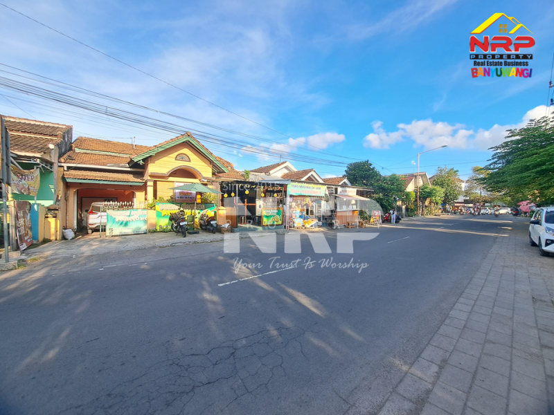 Dijual Rumah Prospek di Banjarsari, Glagah - Banyuwangi  Dijual Rumah Prospek di Banjarsari, Glagah - Banyuwangi  Dijual Rumah Prospek di Banjarsari, Glagah - Banyuwangi&nbsp;
Dekat Kawasan Sekolah Ternama Banyuwangi. Dekat Stasiun Banyuwangi Kota&nbsp;

Luas Tanah 250 NRP BANYUWANGI