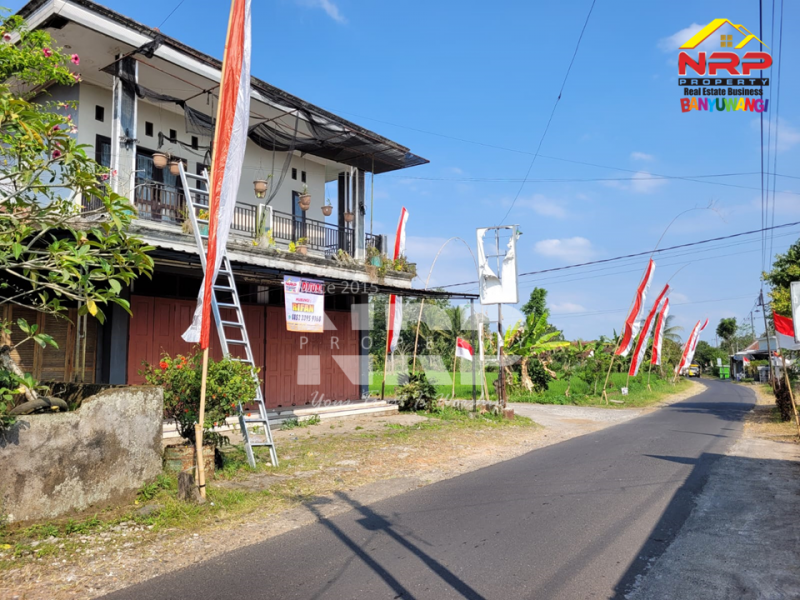 Dijual Rumah + Ruang Usaha Hook 2 Lantai di Kaligondo, Genteng - Banyuwangi  Dijual Rumah + Ruang Usaha Hook 2 Lantai di Kaligondo, Genteng - Banyuwangi  Dijual Rumah + Ruang Usaha Hook 2 Lantai di Kaligondo, Genteng - Banyuwangi&nbsp;
Dekat dengan Fasilitas Pendidikan dan Transportasi&nbsp;
Cocok untuk hunian NRP BANYUWANGI