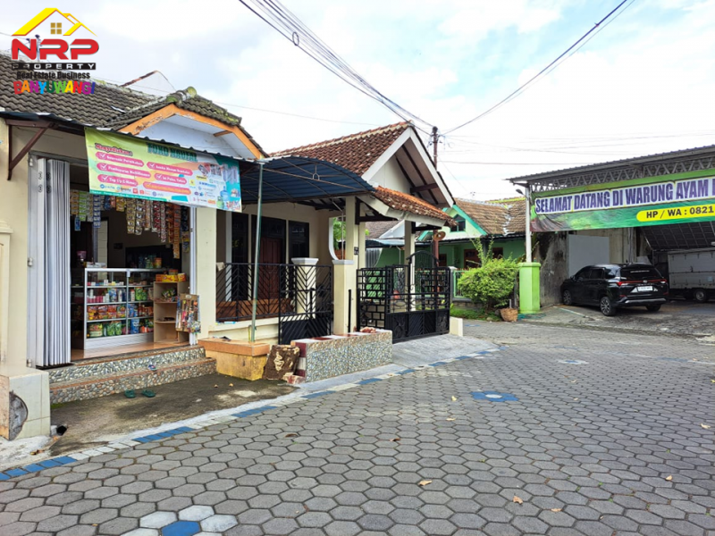 Dijual Rumah + Ruang Usaha Hook 2 Lantai di Perum. GGM Klatak - Banyuwangi  Dijual Rumah + Ruang Usaha Hook 2 Lantai di Perum. GGM Klatak - Banyuwangi  Dijual Rumah + Ruang Usaha Hook 2 Lantai di Perum. GGM Klatak - Banyuwangi&nbsp;
Lokasi Sangat Strategis berada di Depan Resto Ayam Betutu Mbk Timah
Dekat NRP BANYUWANGI