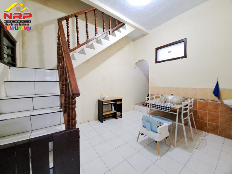 Dijual Rumah + Ruang Usaha Hook 2 Lantai di Perum. GGM Klatak - Banyuwangi  Dijual Rumah + Ruang Usaha Hook 2 Lantai di Perum. GGM Klatak - Banyuwangi  Dijual Rumah + Ruang Usaha Hook 2 Lantai di Perum. GGM Klatak - Banyuwangi&nbsp;
Lokasi Sangat Strategis berada di Depan Resto Ayam Betutu Mbk Timah
Dekat NRP BANYUWANGI