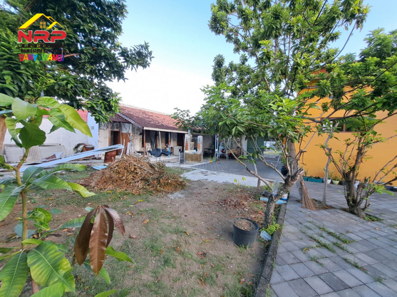 Dijual Rumah Sangat Luas Hook di Belakang Kantor Pemkab Banyuwangi  Dijual Rumah Sangat Luas Hook di Belakang Kantor Pemkab Banyuwangi  Dijual Rumah Sangat Luas Hook di Belakang Kantor Pemkab Banyuwangi&nbsp;
Terletak di lingkungan yang nyaman dan mudah di akses.

Luas Tanah 1.090 M2 NRP BANYUWANGI