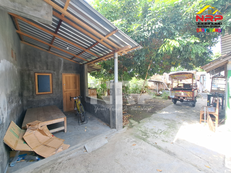 Dijual Rumah Sangat Strategis di Belakang Kantor Kec. Banyuwangi  Dijual Rumah Luas di Banyuwangi Kota  Dijual Rumah Sangat Strategis di Belakang Kantor Kec. Banyuwangi&nbsp;
150 Meter dari Jl. Brigjen Katamso&nbsp; - Banyuwangi&nbsp;
Sangat Cocok Untuk Hunian, NRP BANYUWANGI
