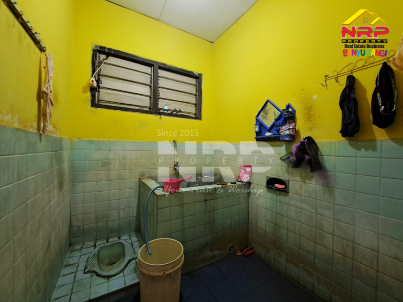 Dijual Rumah Sangat Strategis di Belakang Kantor Kec. Banyuwangi  Dijual Rumah Luas di Banyuwangi Kota  Dijual Rumah Sangat Strategis di Belakang Kantor Kec. Banyuwangi&nbsp;
150 Meter dari Jl. Brigjen Katamso&nbsp; - Banyuwangi&nbsp;
Sangat Cocok Untuk Hunian, NRP BANYUWANGI