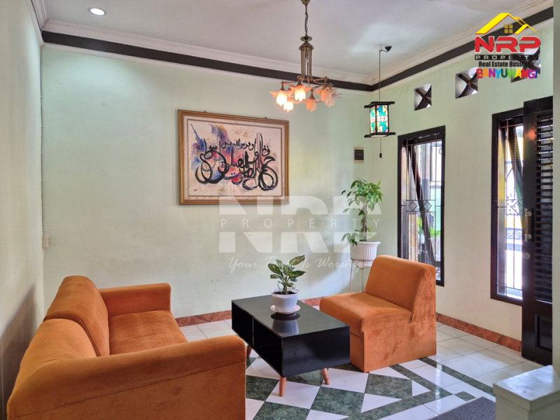 Dijual Rumah Sangat Strategis di Tamanbaru , Banyuwangi  Dijual Rumah Sangat Strategis di Tamanbaru , Banyuwangi  Dijual Rumah Sangat Strategis di Tamanbaru , Banyuwangi&nbsp;
Cocok untuk Rumah Tinggal / Homestay
Dekat dengan Fasilitas Pendidikan, Perbelanjaan dan kantor NRP BANYUWANGI
