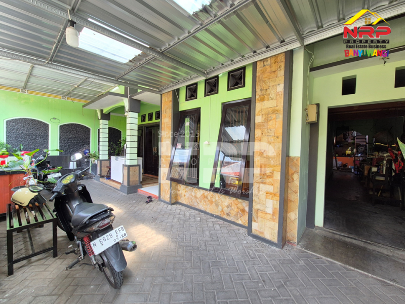 Dijual Rumah Sangat Strategis di Tamanbaru , Banyuwangi  Dijual Rumah Sangat Strategis di Tamanbaru , Banyuwangi  Dijual Rumah Sangat Strategis di Tamanbaru , Banyuwangi&nbsp;
Cocok untuk Rumah Tinggal / Homestay
Dekat dengan Fasilitas Pendidikan, Perbelanjaan dan kantor NRP BANYUWANGI