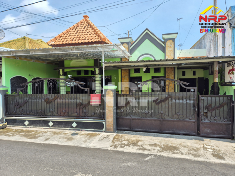 Dijual Rumah Sangat Strategis di Tamanbaru , Banyuwangi  Dijual Rumah Sangat Strategis di Tamanbaru , Banyuwangi  Dijual Rumah Sangat Strategis di Tamanbaru , Banyuwangi&nbsp;
Cocok untuk Rumah Tinggal / Homestay
Dekat dengan Fasilitas Pendidikan, Perbelanjaan dan kantor NRP BANYUWANGI