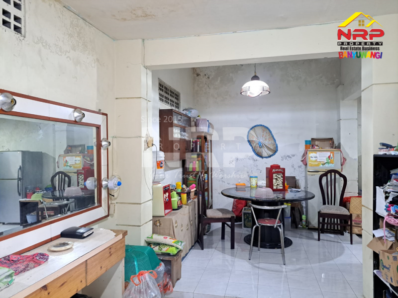 Dijual Rumah Sangat Strategis Hook di Tamanbaru , Banyuwangi  Dijual Rumah Sangat Strategis Hook di Tamanbaru , Banyuwangi  Dijual Rumah Sangat Strategis Hook di Tamanbaru , Banyuwangi&nbsp;
Cocok untuk Rumah Tinggal / Homestay
Dekat dengan Fasilitas Pendidikan, Perbelanjaan dan NRP BANYUWANGI