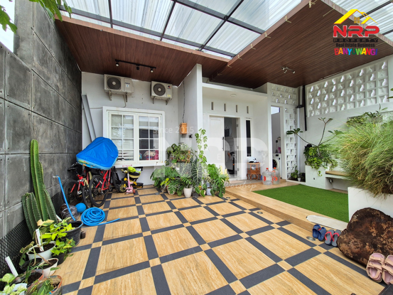Dijual Rumah Scandinavian Cantik di Pusat Kota Banyuwangi   Dijual Rumah Scandinavian Cantik di Pusat Kota Banyuwangi   Dijual Rumah Scandinavian Cantik di Pusat Kota Banyuwangi&nbsp;&nbsp;
Rumah dengan sirkulasi udara yang baik, Terletak di Jl. Terusan Borobudur NRP BANYUWANGI