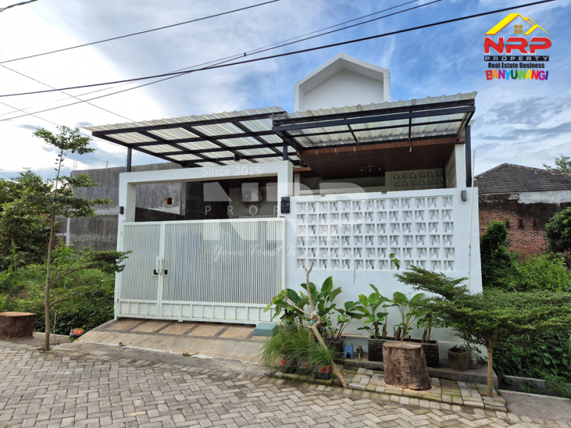 Dijual Rumah Scandinavian Cantik di Pusat Kota Banyuwangi   Dijual Rumah Scandinavian Cantik di Pusat Kota Banyuwangi   Dijual Rumah Scandinavian Cantik di Pusat Kota Banyuwangi&nbsp;&nbsp;
Rumah dengan sirkulasi udara yang baik, Terletak di Jl. Terusan Borobudur NRP BANYUWANGI
