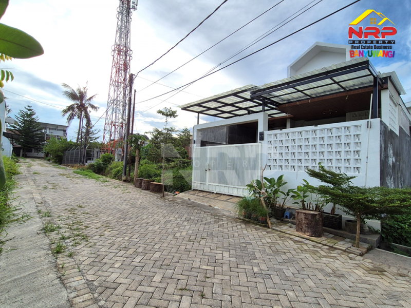 Dijual Rumah Scandinavian Cantik di Pusat Kota Banyuwangi   Dijual Rumah Scandinavian Cantik di Pusat Kota Banyuwangi   Dijual Rumah Scandinavian Cantik di Pusat Kota Banyuwangi&nbsp;&nbsp;
Rumah dengan sirkulasi udara yang baik, Terletak di Jl. Terusan Borobudur NRP BANYUWANGI