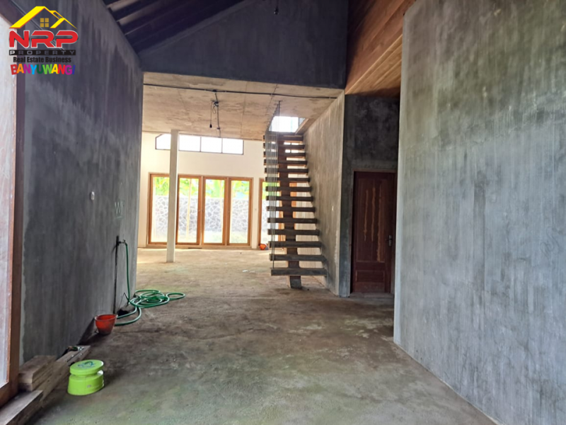 Dijual Rumah Semi Villa 2 Lantai di Bulusan - Banyuwangi  Dijual Rumah Semi Villa 2 Lantai di Bulusan - Banyuwangi  Dijual Rumah Semi Villa 2 Lantai di Bulusan - Banyuwangi&nbsp;
Berada di kawasan pedesaan yang masih sejuk dan asri&nbsp;
Sirkulasi udara sangat bagus serta NRP BANYUWANGI
