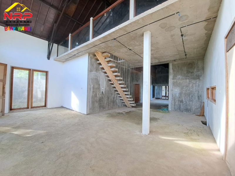Dijual Rumah Semi Villa 2 Lantai di Bulusan - Banyuwangi  Dijual Rumah Semi Villa 2 Lantai di Bulusan - Banyuwangi  Dijual Rumah Semi Villa 2 Lantai di Bulusan - Banyuwangi&nbsp;
Berada di kawasan pedesaan yang masih sejuk dan asri&nbsp;
Sirkulasi udara sangat bagus serta NRP BANYUWANGI