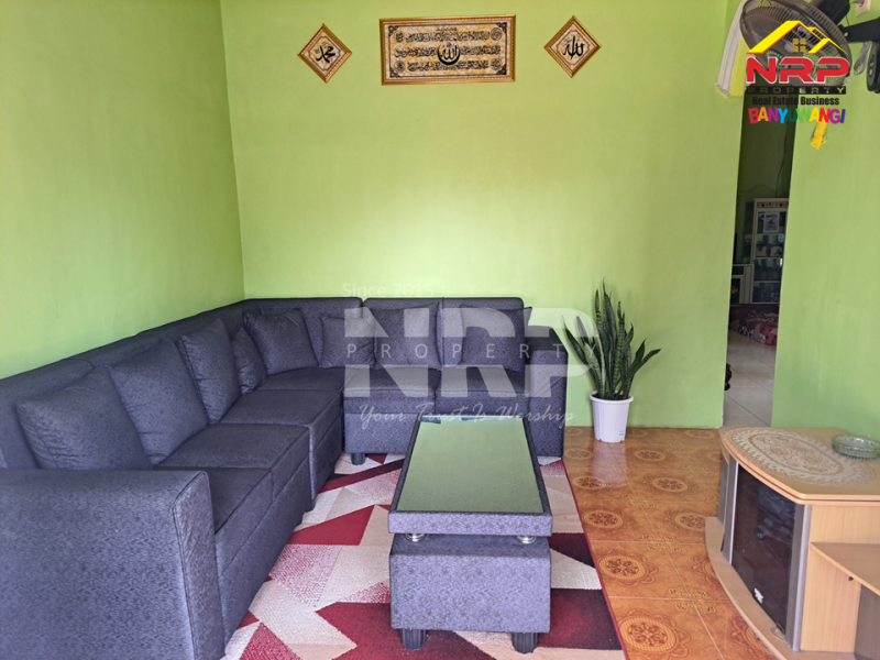 Dijual Rumah Siap Huni di Desa Rogojampi - Banyuwangi  Jual rumah di Rogojampi Banyuwangi  Dijual Rumah Siap Huni di Desa Rogojampi - Banyuwangi&nbsp;
Rumah cantik dengan vibes pedesaan di Rogojampi, Dengan halaman yang luas.&nbsp;

Luas Tanah : NRP BANYUWANGI