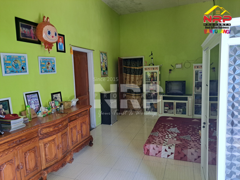 Dijual Rumah Siap Huni di Desa Rogojampi - Banyuwangi  Jual rumah di Rogojampi Banyuwangi  Dijual Rumah Siap Huni di Desa Rogojampi - Banyuwangi&nbsp;
Rumah cantik dengan vibes pedesaan di Rogojampi, Dengan halaman yang luas.&nbsp;

Luas Tanah : NRP BANYUWANGI