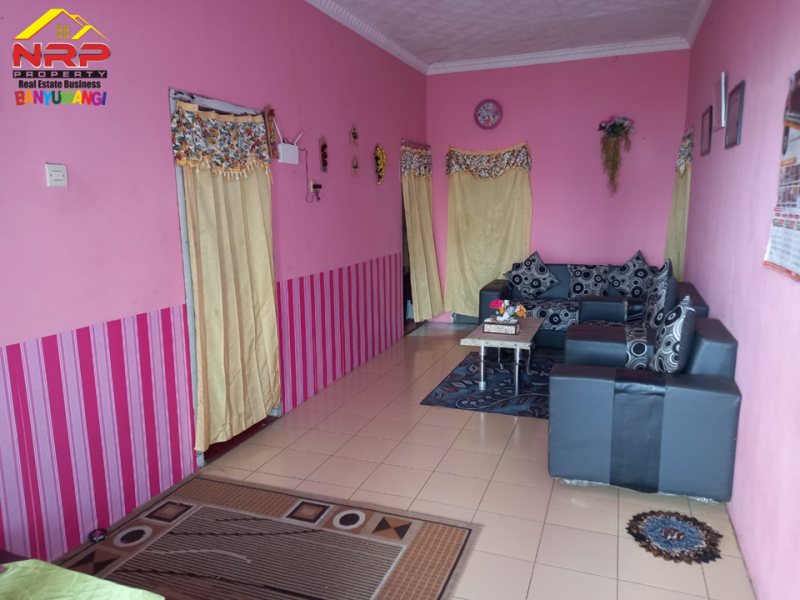 Dijual Rumah Siap Huni di Giri - Banyuwangi  Dijual Rumah Siap Huni di Giri - Banyuwangi  Dijual Rumah Siap Huni di Giri - Banyuwangi&nbsp;
50 Meter dari Jl. Raden Wijaya
Lokasi Sangat Strategis berada di kompleks lingkungan Ponpes NRP BANYUWANGI