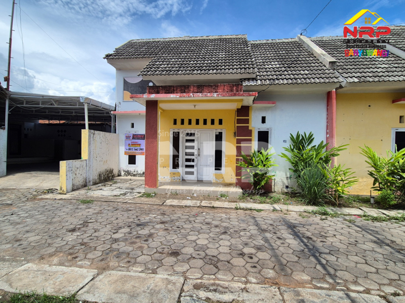 Dijual Rumah Siap Huni di Jl. Ikan Wijinongko Depan SDN Model - Bwi Dijual Rumah Siap Huni di Jl. Ikan Wijinongko Depan SDN Model - Bwi Dijual Rumah Siap Huni di Jl. Ikan Wijinongko Depan SDN Model - Bwi
Lokasi Sangat Strategis dekat dengan Fasilitas Pendidikan, Pusat Bisnis, dan NRP BANYUWANGI