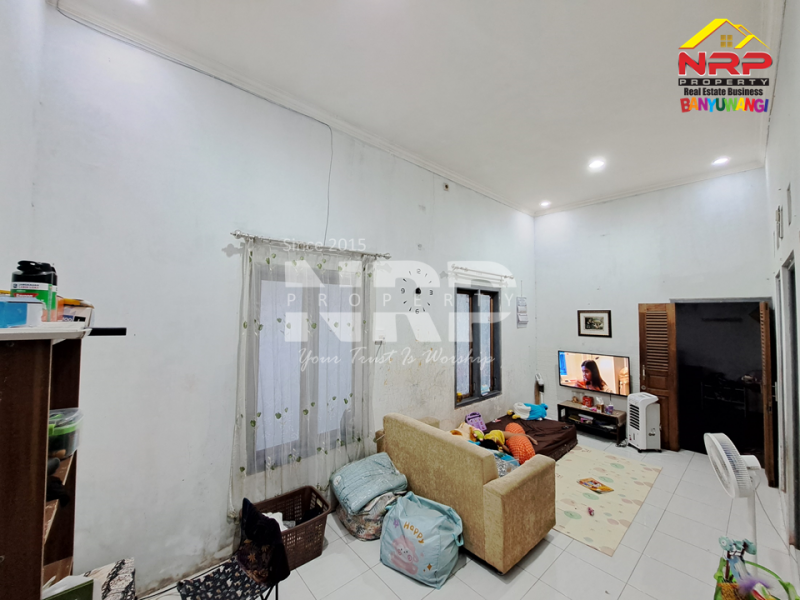 Dijual Rumah Siap Huni di Jl. Utama Rogojampi - Banyuwangi Dijual Rumah Siap Huni di Jl. Utama Rogojampi - Banyuwangi Dijual Rumah Siap Huni di Jl. Utama Rogojampi - Banyuwangi&nbsp;
500 meter dari Kampus Poltek Banyuwangi. Lokasi Sangat Cocok Untuk Investasi maupun NRP BANYUWANGI