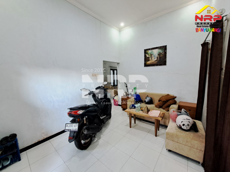 Dijual Rumah Siap Huni di Jl. Utama Rogojampi - Banyuwangi Dijual Rumah Siap Huni di Jl. Utama Rogojampi - Banyuwangi Dijual Rumah Siap Huni di Jl. Utama Rogojampi - Banyuwangi&nbsp;
500 meter dari Kampus Poltek Banyuwangi. Lokasi Sangat Cocok Untuk Investasi maupun NRP BANYUWANGI