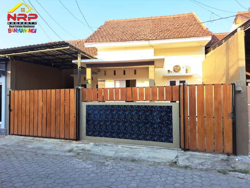 Dijual Rumah Siap Huni di Perum Griya Indah Agus Salim - Banyuwangi Dijual Rumah Murah Siap Huni di Perum Griya Indah Agus Salim - Banyuwangi Dijual Rumah Siap Huni di Perum Griya Indah Agus Salim - Banyuwangi
Hunian Nyaman dengan akses jalan utama Jl. KH Agus Salim

LT/LB : 178/120 M2 NRP BANYUWANGI