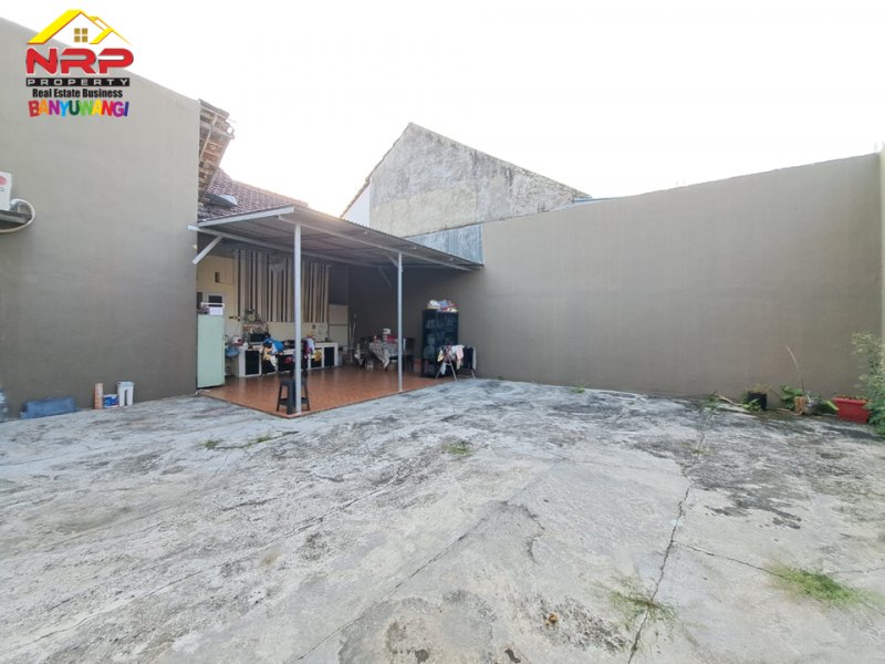 Dijual Rumah Siap Huni di Perum Griya Indah Agus Salim - Banyuwangi Dijual Rumah Murah Siap Huni di Perum Griya Indah Agus Salim - Banyuwangi Dijual Rumah Siap Huni di Perum Griya Indah Agus Salim - Banyuwangi
Hunian Nyaman dengan akses jalan utama Jl. KH Agus Salim

LT/LB : 178/120 M2 NRP BANYUWANGI