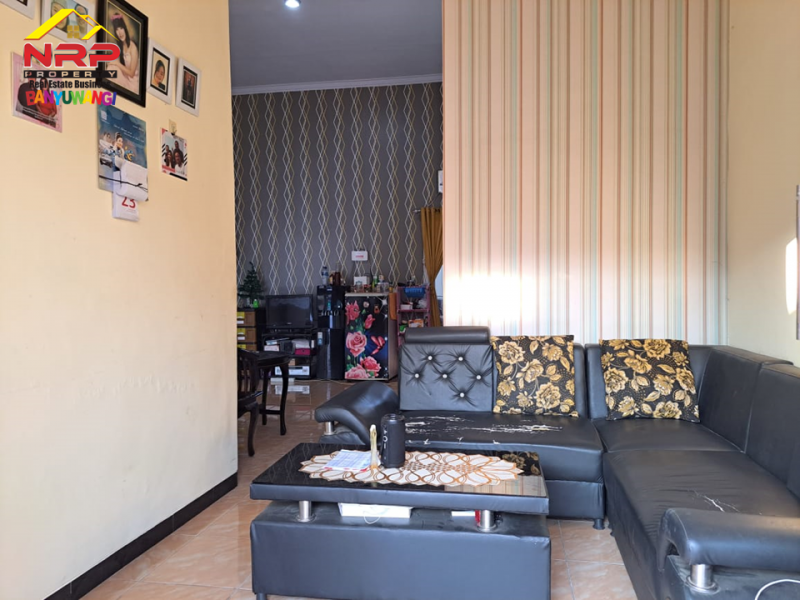 Dijual Rumah Siap Huni di Perum Griya Indah Agus Salim - Banyuwangi Dijual Rumah Murah Siap Huni di Perum Griya Indah Agus Salim - Banyuwangi Dijual Rumah Siap Huni di Perum Griya Indah Agus Salim - Banyuwangi
Hunian Nyaman dengan akses jalan utama Jl. KH Agus Salim

LT/LB : 178/120 M2 NRP BANYUWANGI