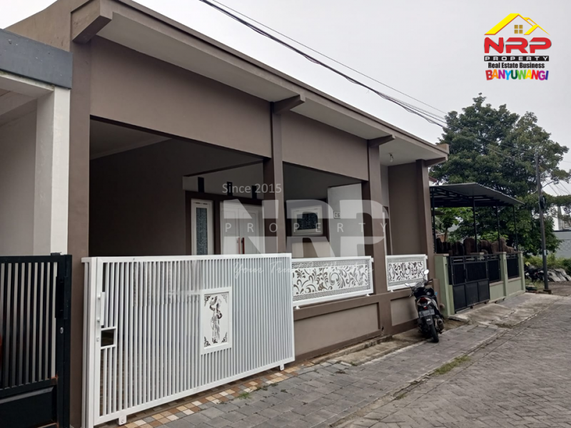 Dijual Rumah Siap Huni di Tengah Kota Banyuwangi  Dijual Rumah Siap Huni di Tengah Kota Banyuwangi  Dijual Rumah Siap Huni di Tengah Kota Banyuwangi&nbsp;
Lokasi sangat nyaman dan cocok untuk tempat tinggal
Dekat Fasilitas Pendidikan, Pebelanjaan, pertokoan NRP BANYUWANGI
