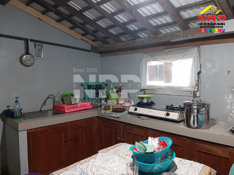 Dijual Rumah Siap Huni di tepi Jl. Desa Banjar, Licin - Banyuwangi  Dijual Rumah Siap Huni di tepi Jl. Desa Banjar, Licin - Banyuwangi  Dijual Rumah Siap Huni di tepi Jl. Desa Banjar, Licin - Banyuwangi 
Hunian yang berada di Pedesaan dengan lingkungan yang masih asri dan NRP BANYUWANGI