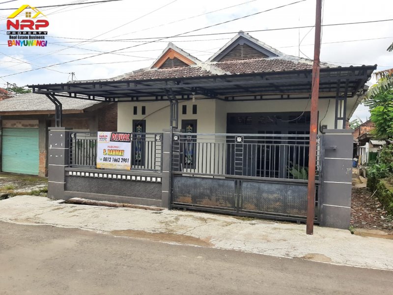 Dijual Rumah Siap Huni di Tepi Jl. Soerongganti Lateng, Gladag  - Rogojampi Dijual Rumah Siap Huni di Tepi Jl. Soerongganti Lateng, Gladag  - Rogojampi Dijual Rumah Siap Huni di Tepi Jl. Soerongganti Lateng, Gladag&nbsp; - Rogojampi
Sangat Cocok Untuk Rumah Pribadi Lingkungan Padat Penduduk

Fasilitas : NRP BANYUWANGI