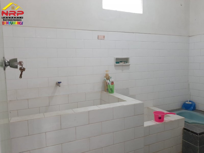 Dijual Rumah Siap Huni di Tepi Jl. Soerongganti Lateng, Gladag  - Rogojampi Dijual Rumah Siap Huni di Tepi Jl. Soerongganti Lateng, Gladag  - Rogojampi Dijual Rumah Siap Huni di Tepi Jl. Soerongganti Lateng, Gladag&nbsp; - Rogojampi
Sangat Cocok Untuk Rumah Pribadi Lingkungan Padat Penduduk

Fasilitas : NRP BANYUWANGI