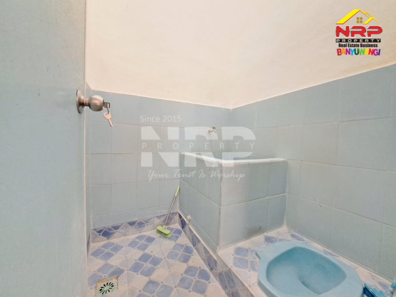 Dijual Rumah Siap Huni Kawasan Perumahan di Kebalenan - Banyuwangi  Jual rumah kebalenan banyuwangi  Dijual Rumah Siap Huni Kawasan Perumahan di Kebalenan - Banyuwangi&nbsp;
Terletak di Depan Kantor Polresta Banyuwangi&nbsp;
Sangat nyaman untuk tempat NRP BANYUWANGI