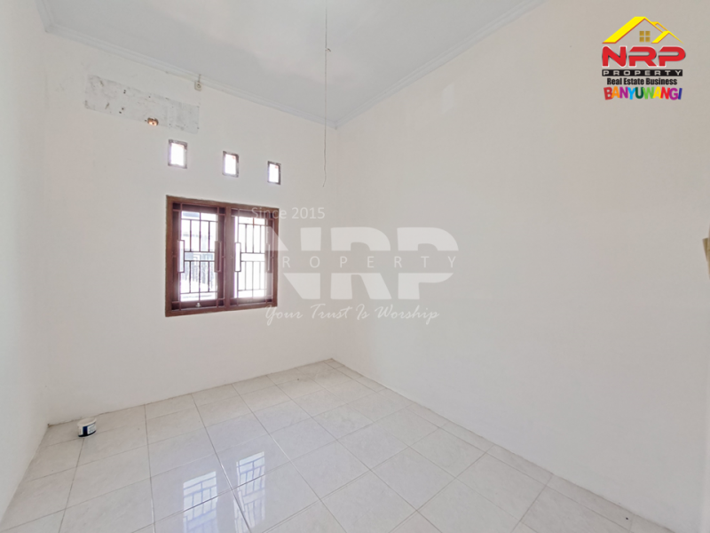 Dijual Rumah Siap Huni Kawasan Perumahan di Kebalenan - Banyuwangi  Jual rumah kebalenan banyuwangi  Dijual Rumah Siap Huni Kawasan Perumahan di Kebalenan - Banyuwangi&nbsp;
Terletak di Depan Kantor Polresta Banyuwangi&nbsp;
Sangat nyaman untuk tempat NRP BANYUWANGI