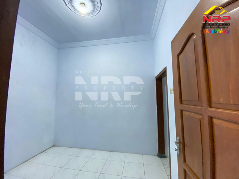 Dijual Rumah Strategis Bersebelahan dengan Hotel Ilira Banyuwangi  Dijual Rumah Strategis Bersebelahan dengan Hotel Ilira Banyuwangi  Dijual Rumah Strategis Bersebelahan dengan Hotel Ilira Banyuwangi&nbsp;
Akes Jl. Yos Sudarso, Klatak - Banyuwangi&nbsp;

Luas Tanah : 102 M2&nbsp;
Luas NRP BANYUWANGI