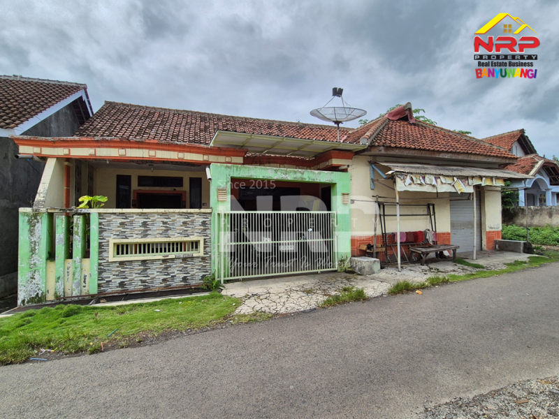 Dijual Rumah Strategis Dekat Kampus Poltek Banyuwangi  Dijual Rumah Strategis Dekat Kampus Poltek Banyuwangi  Dijual Rumah Strategis Dekat Kampus Poltek Banyuwangi&nbsp;
Lokasi Sangat Cocok Untuk Investasi, dibangun Rumah Kos, Hunian, Maupun Ruang Usaha NRP BANYUWANGI